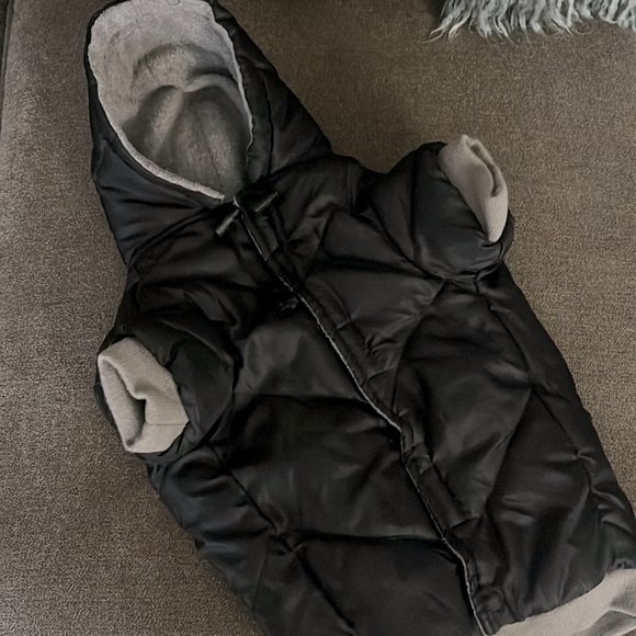 Doggy jacket with hood- EUC!! $12 - Picture 2 of 9